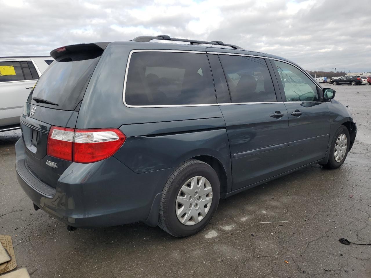2006 Honda Odyssey - Image 3