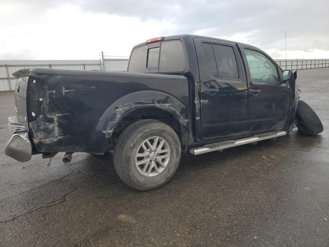 2016 Nissan Navara (Frontier) - Image 3