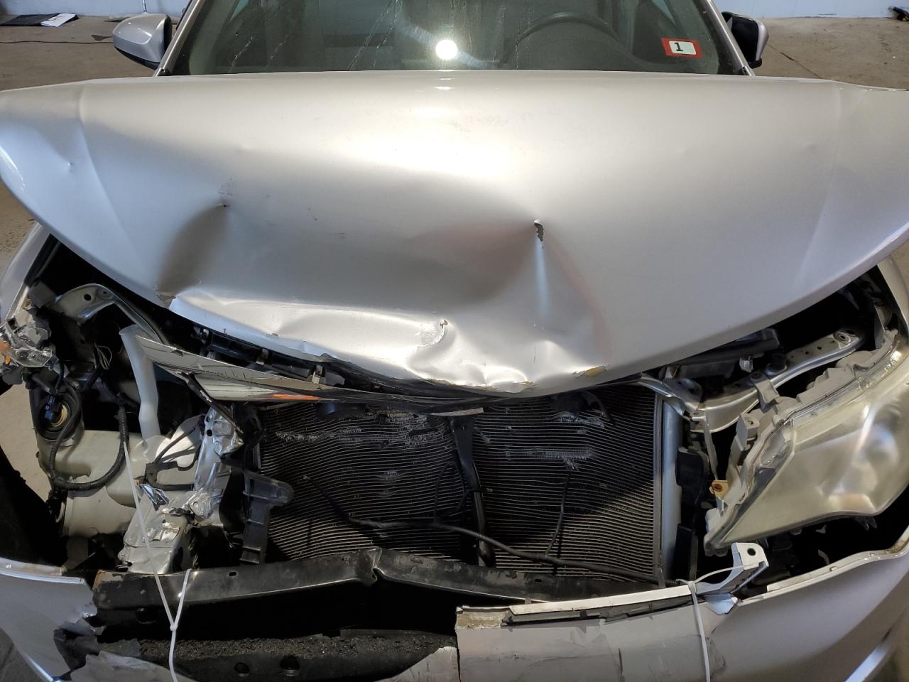 2012 Toyota Camry - Image 12