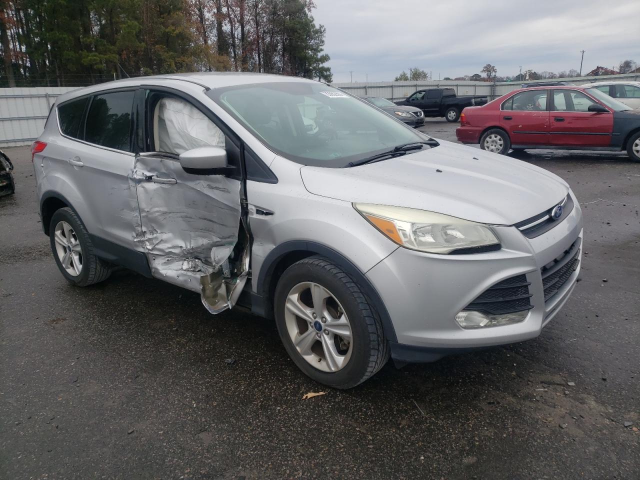 VIN 1FMCU0G92FUB82190 2015 FORD ESCAPE no.4