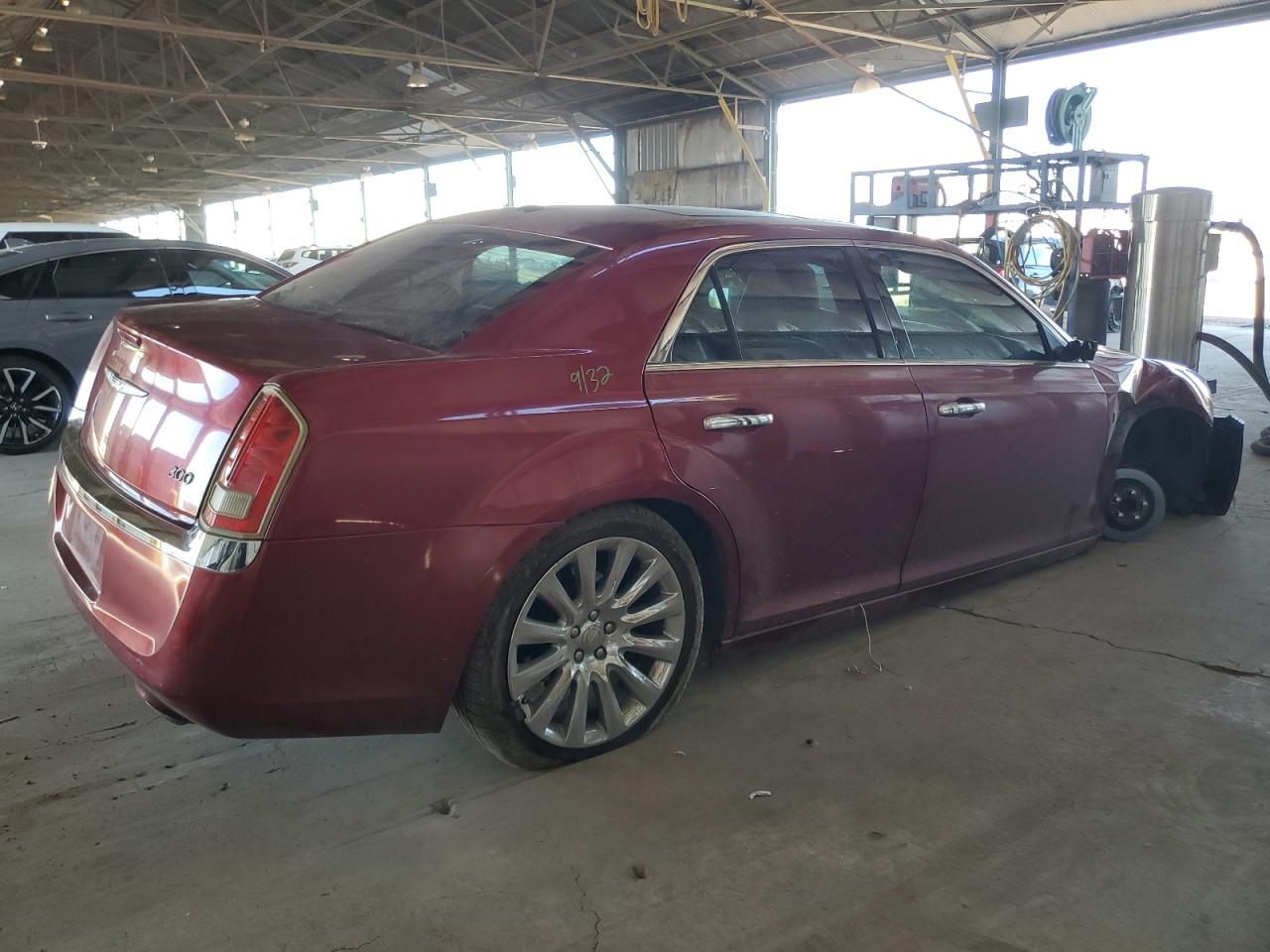 VIN 2C3CCAAG7DH697484 2013 CHRYSLER 300 no.3