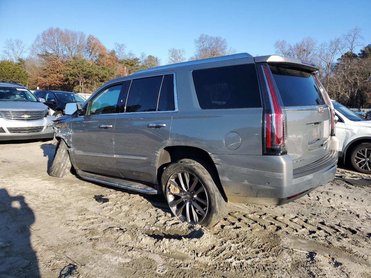 2018 Cadillac Escalade - Image 2
