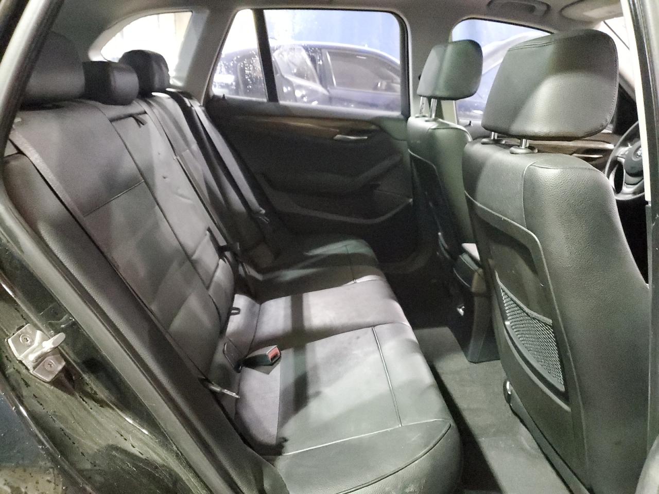 2015 BMW X1 Sdrive28I VIN: WBAVM1C51FV319228 Lot: 82980994