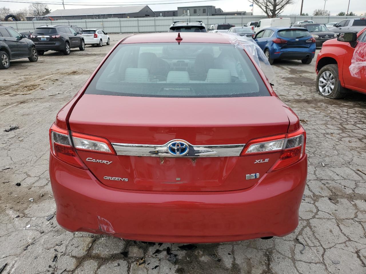2014 Toyota Camry - Image 6