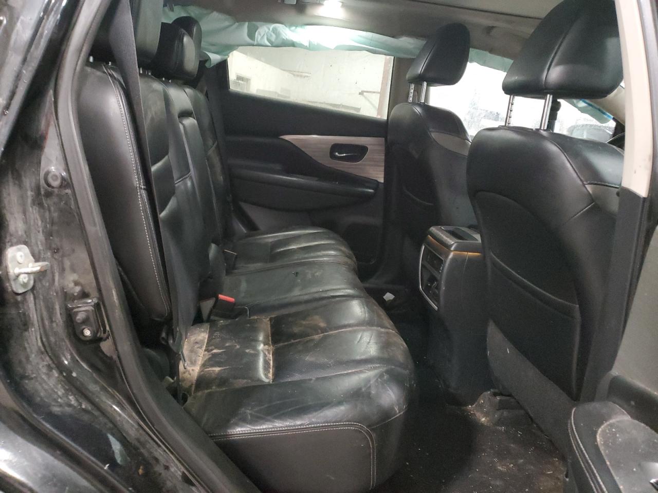 2015 Nissan Murano - Image 11