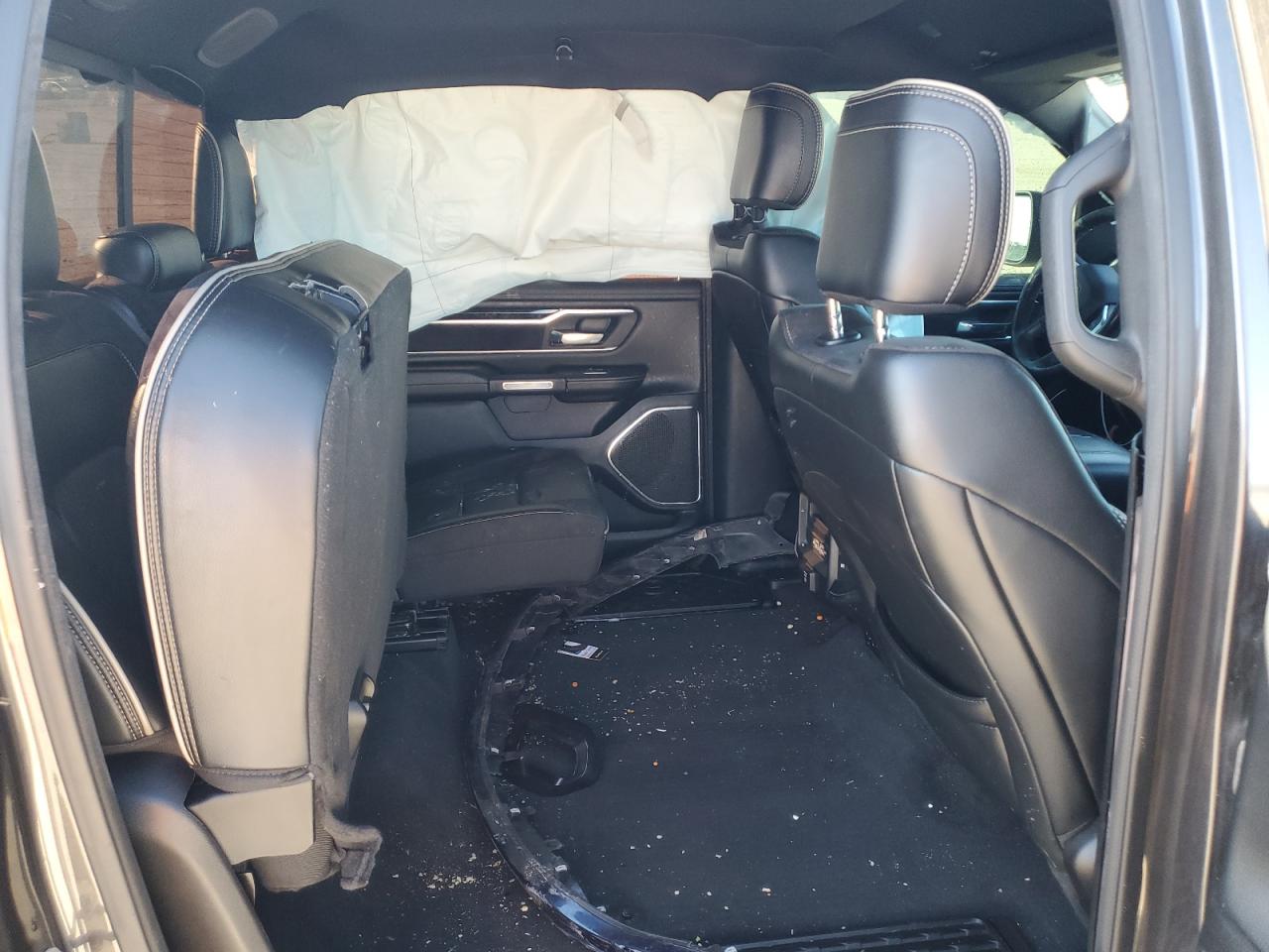 2019 RAM 1500 - Image 10