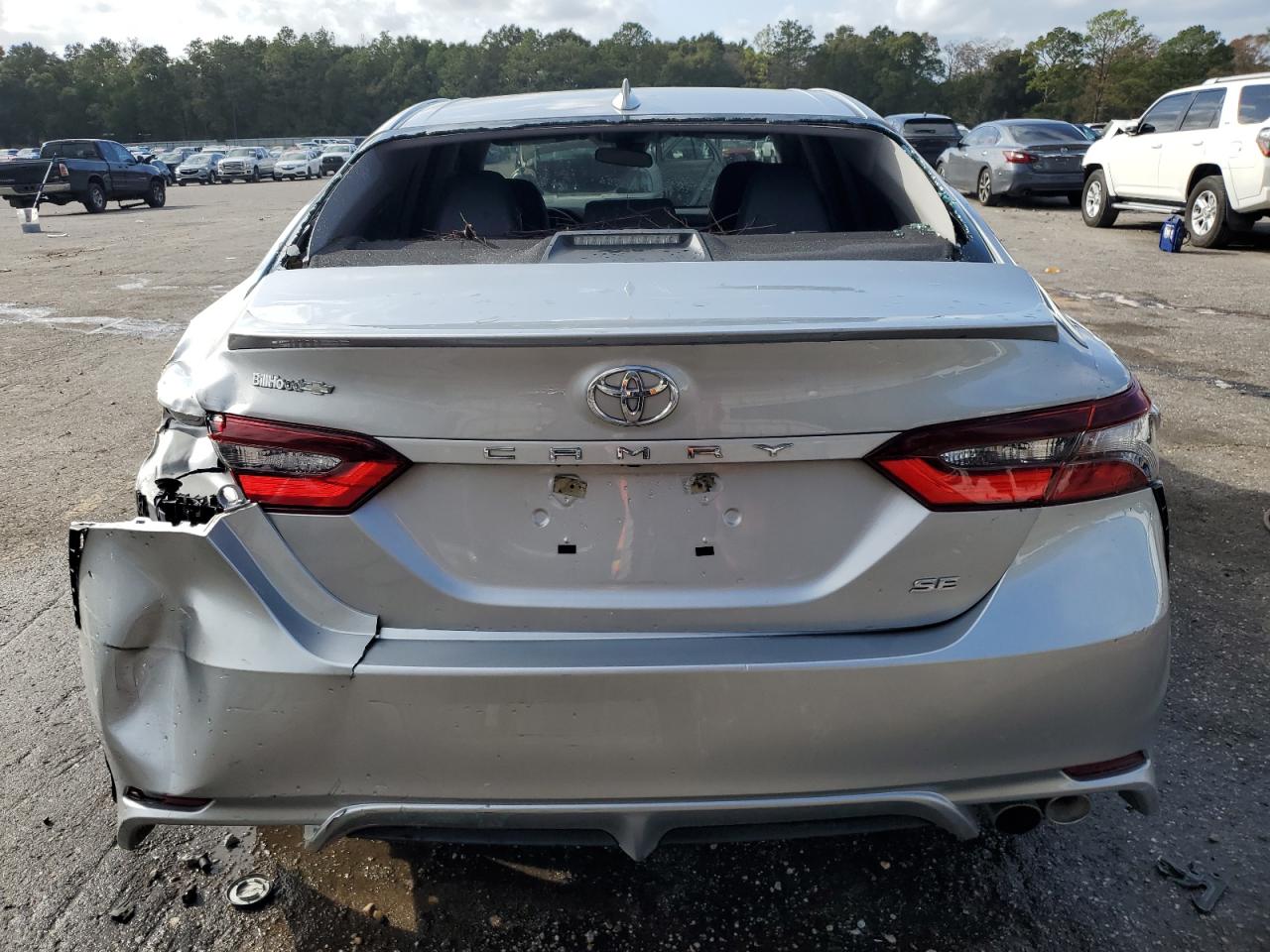 2021 Toyota Camry - Image 6