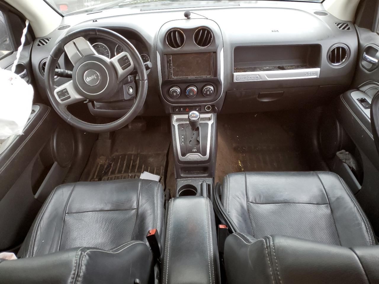 2015 Jeep Compass - Image 8