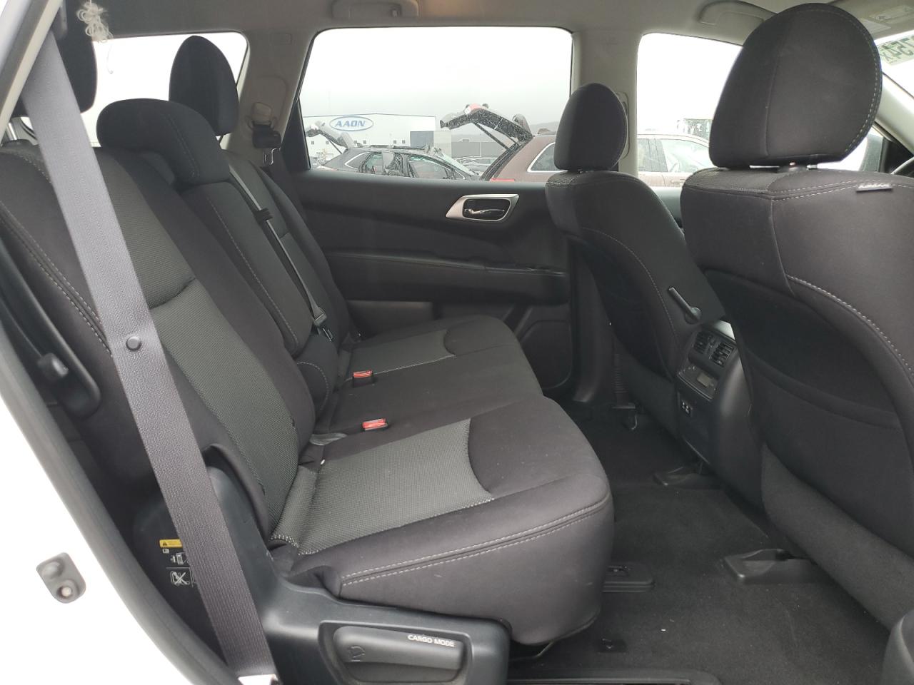 2020 Nissan Pathfinder - Image 11