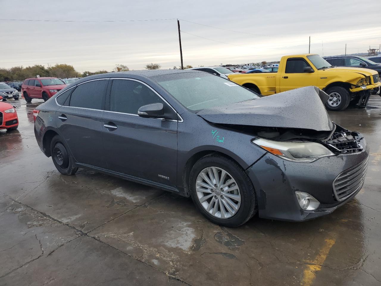 2013 Toyota Avalon - Image 4