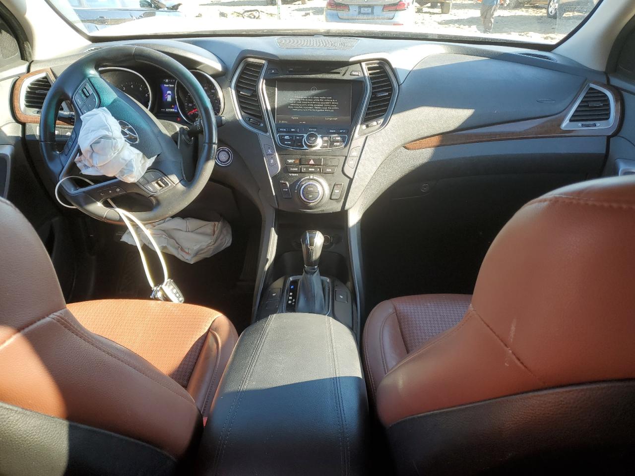 2014 Hyundai Santa Fe - Image 8