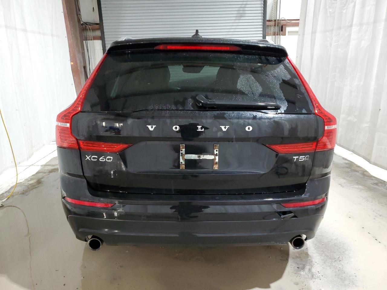 2020 Volvo XC60 - Image 6