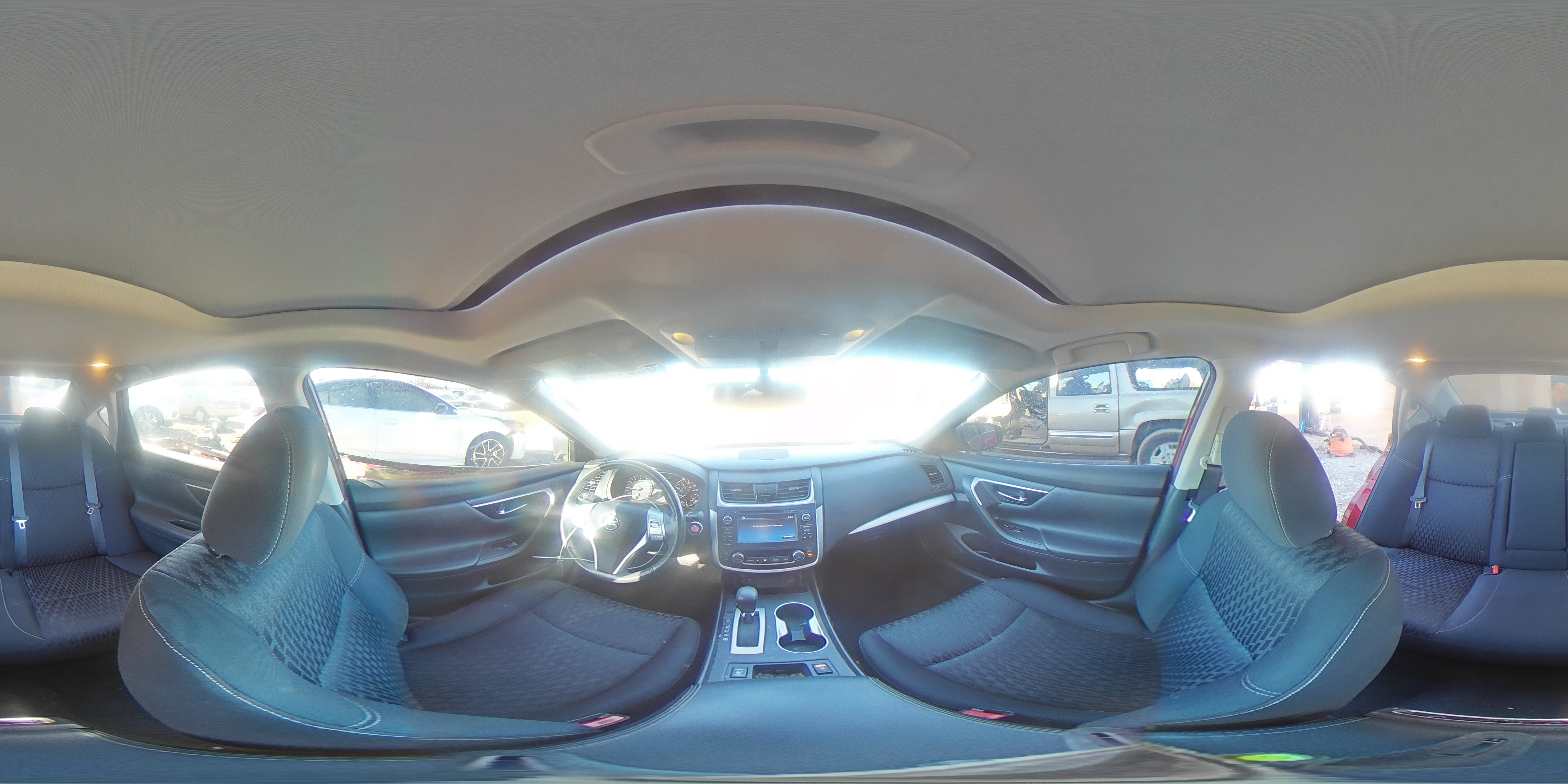 2017 Nissan Altima - Image 14