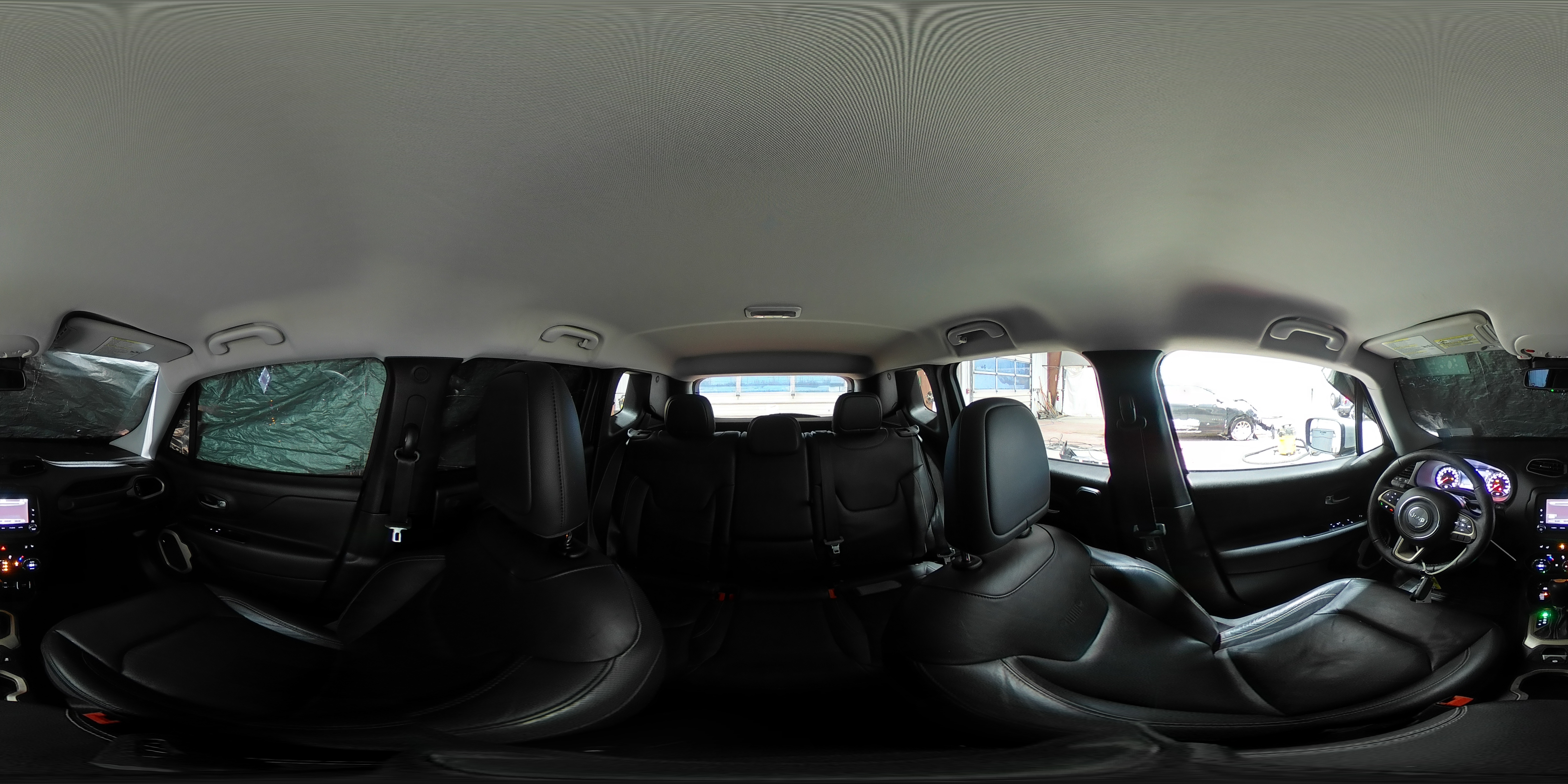 2017 Jeep Renegade - Image 16