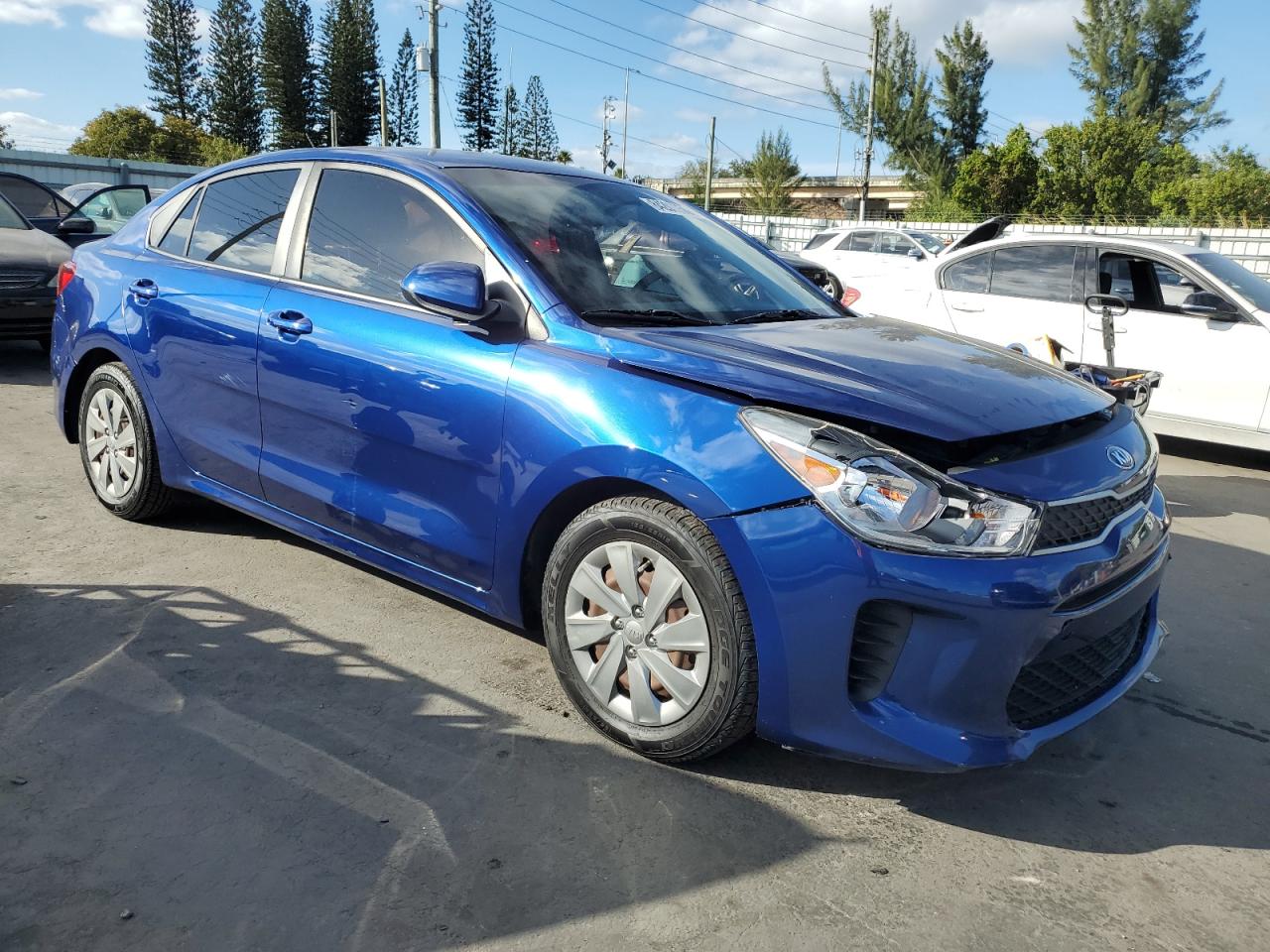 VIN 3KPA24AD2LE298781 2020 KIA RIO no.4