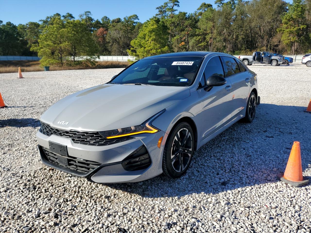 2022 Kia K5 - Image 1