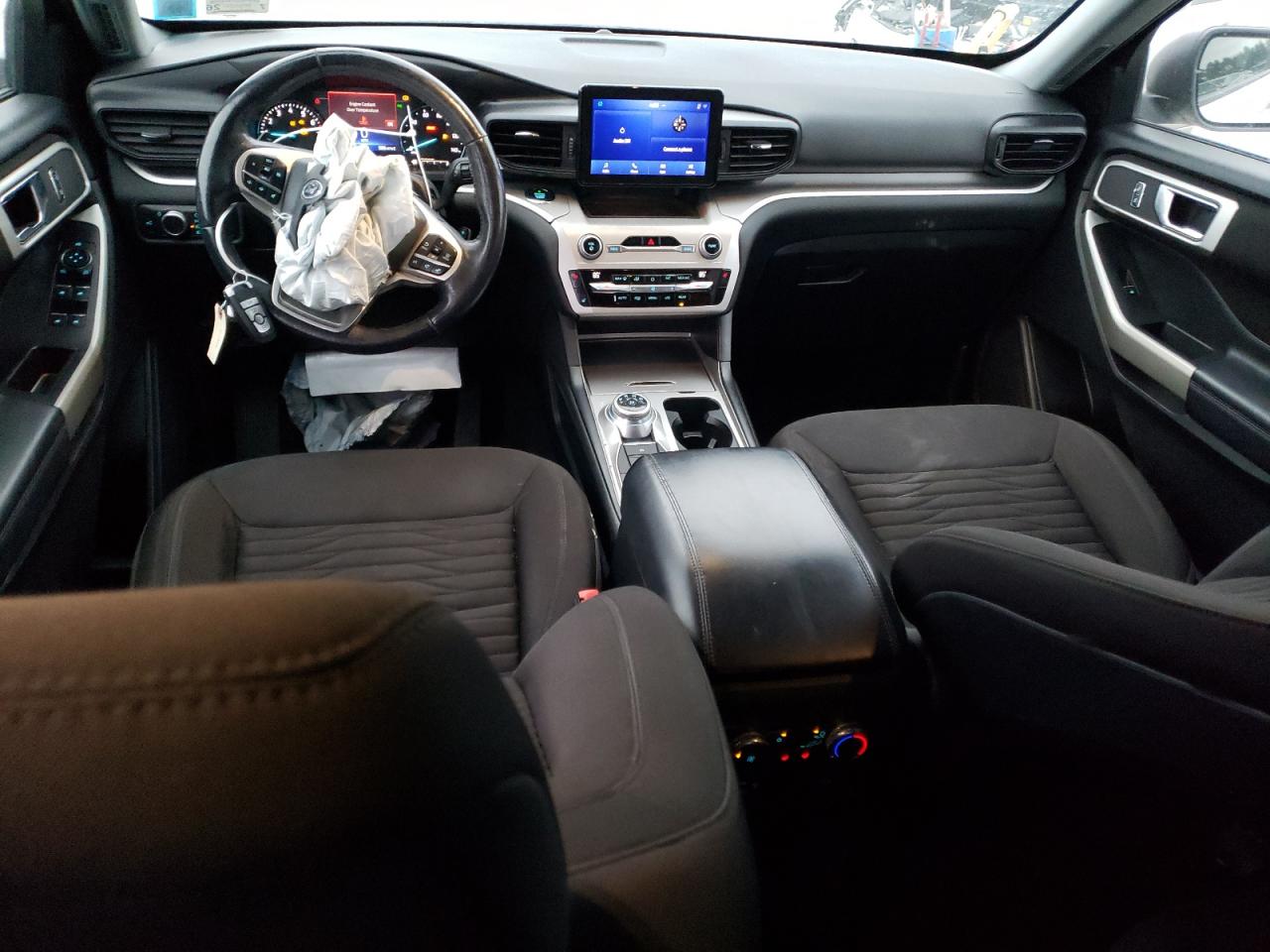 2020 Ford Explorer - Image 8