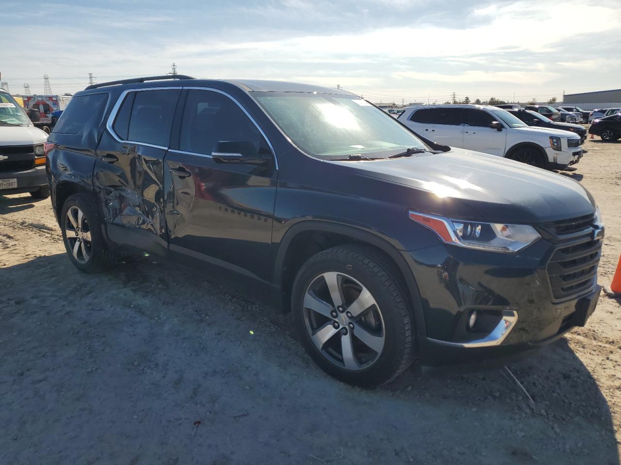 2019 Chevrolet Traverse - Image 4