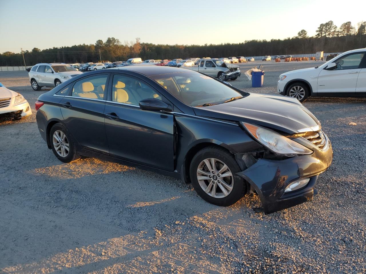 2013 Hyundai Sonata - Image 4
