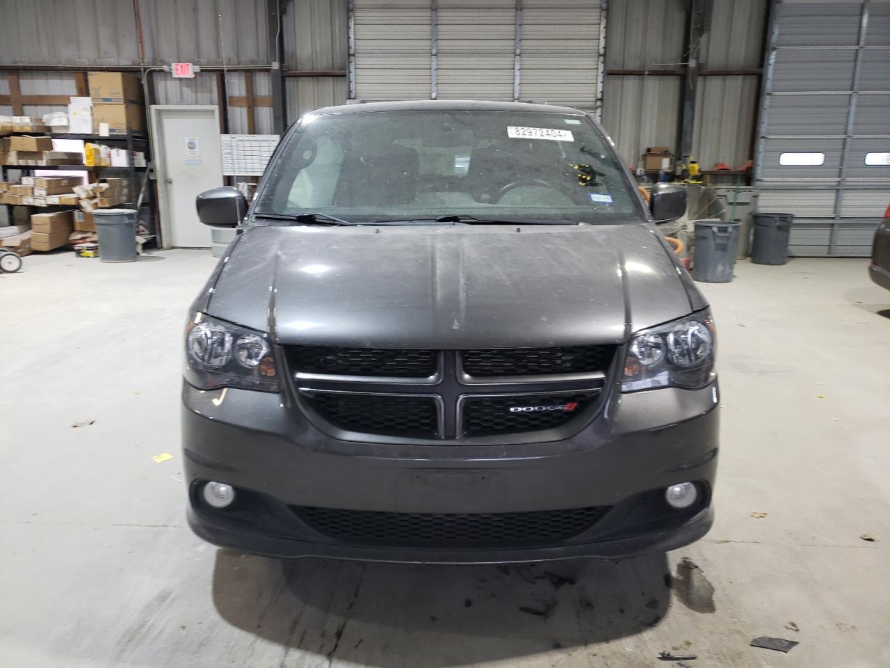 2019 Dodge Caravan - Image 5
