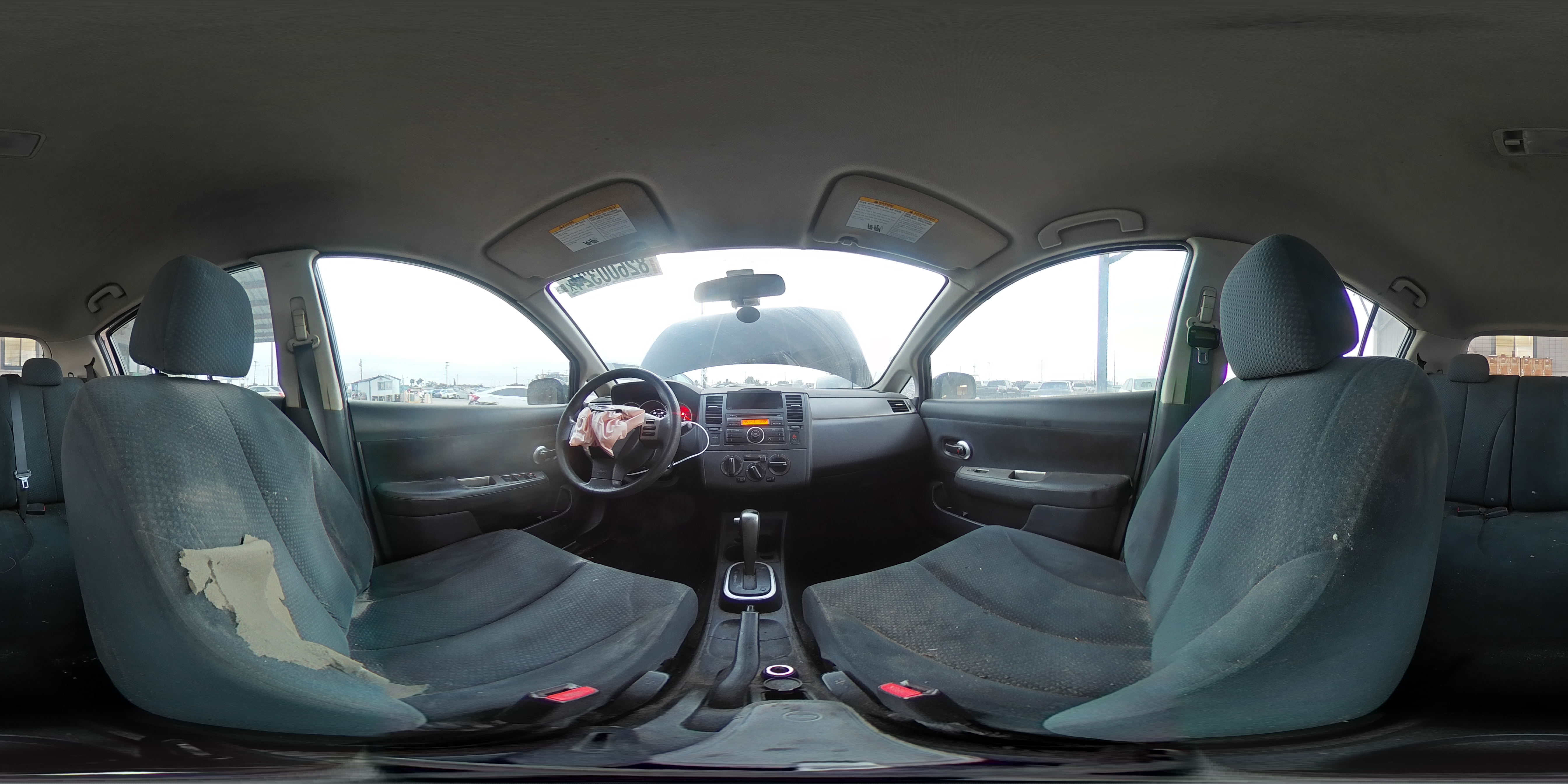2010 Nissan Versa - Image 13