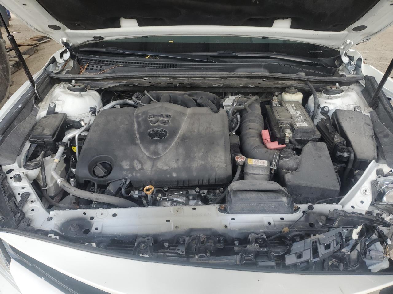 2018 Toyota Camry - Image 11