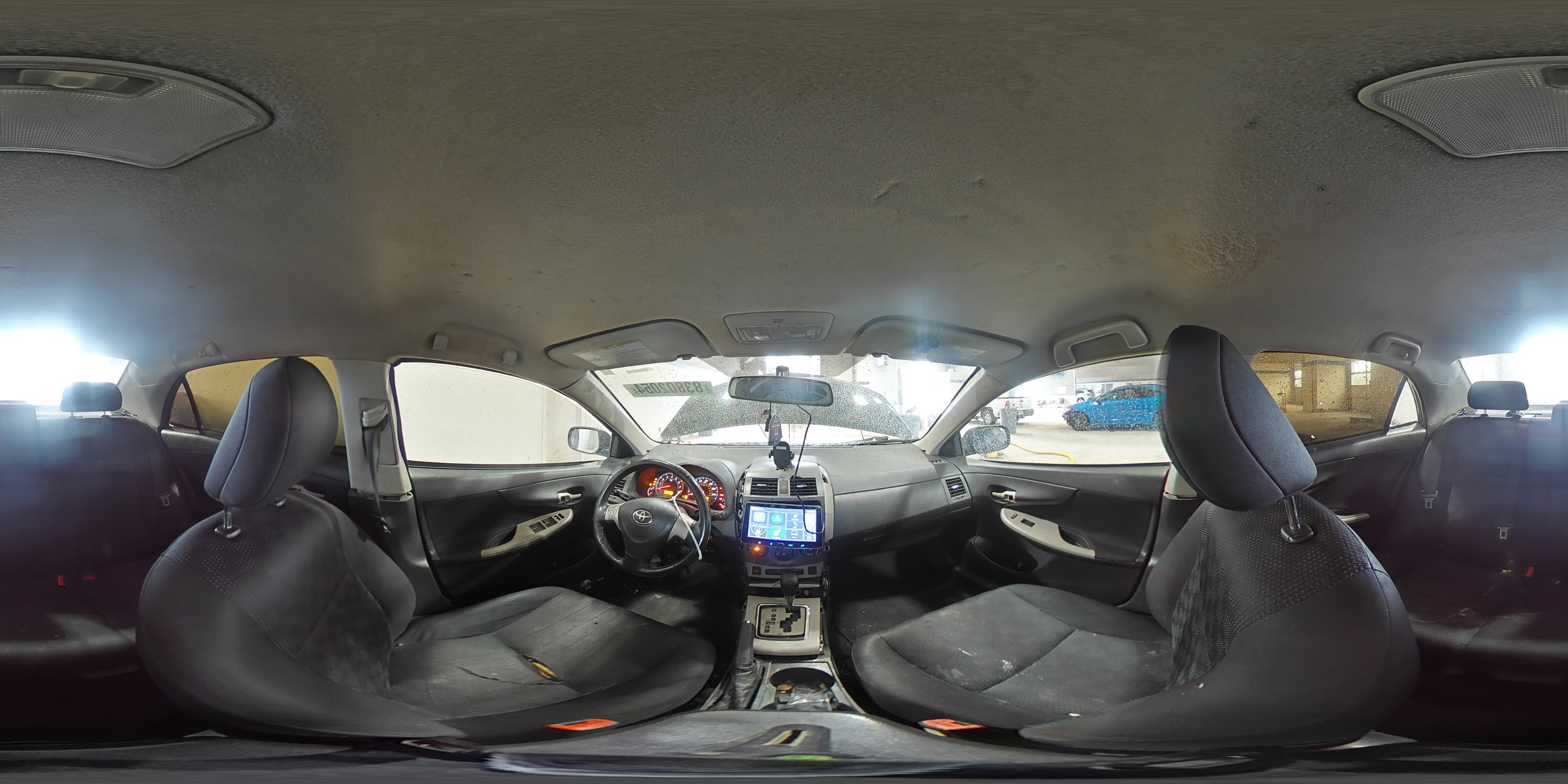2010 Toyota Corolla - Image 13