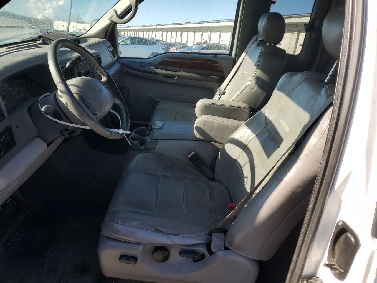 2001 Ford F250 - Image 7
