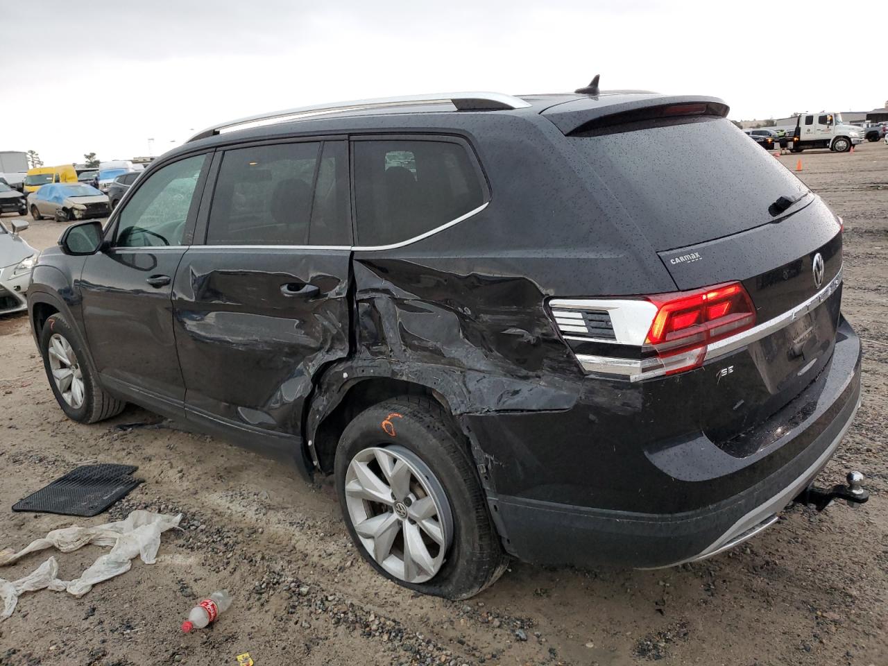 2018 Volkswagen Atlas - Image 2