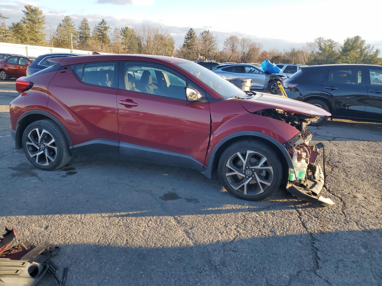 VIN NMTKHMBX3JR024597 2018 TOYOTA C-HR no.4