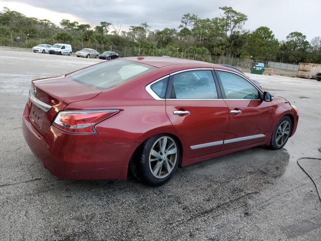  NISSAN ALTIMA 2015 Czerwony