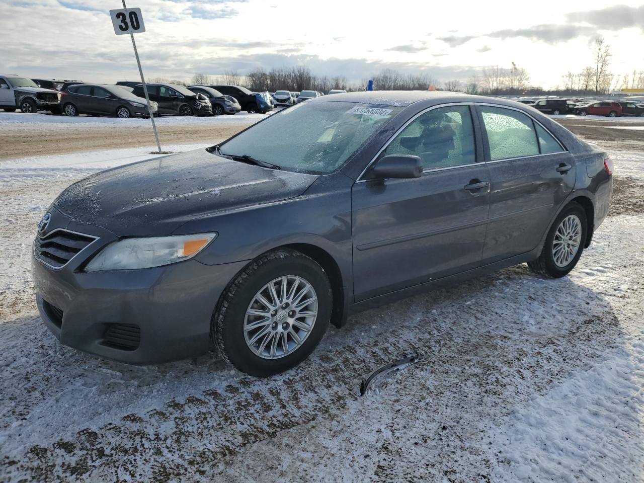 2011 Toyota Camry Base for Sale in Davison, MI - Front End