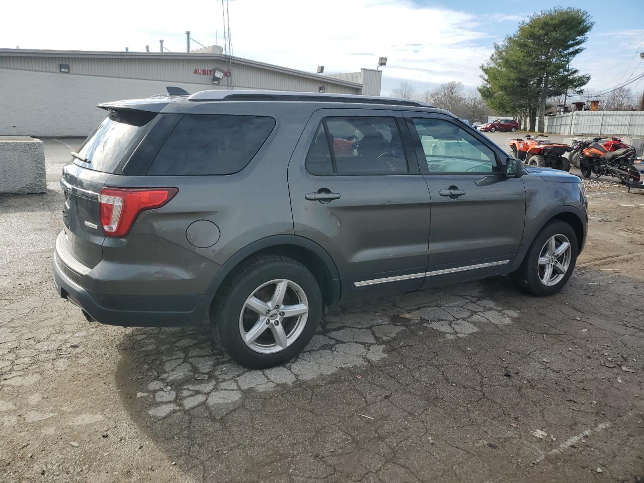 VIN 1FM5K7DH3JGC22710 2018 FORD EXPLORER no.3