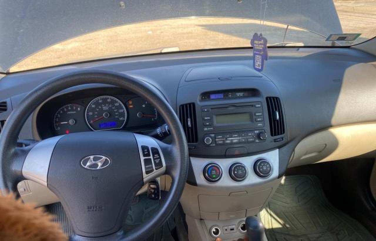 2009 Hyundai Elantra - Image 9