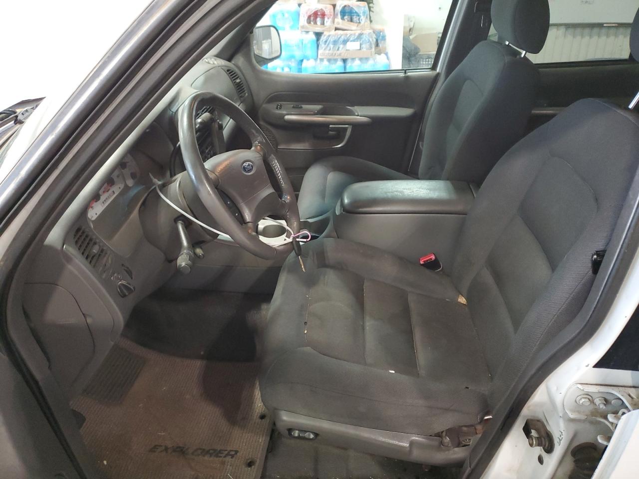 2002 Ford Explorer - Image 7