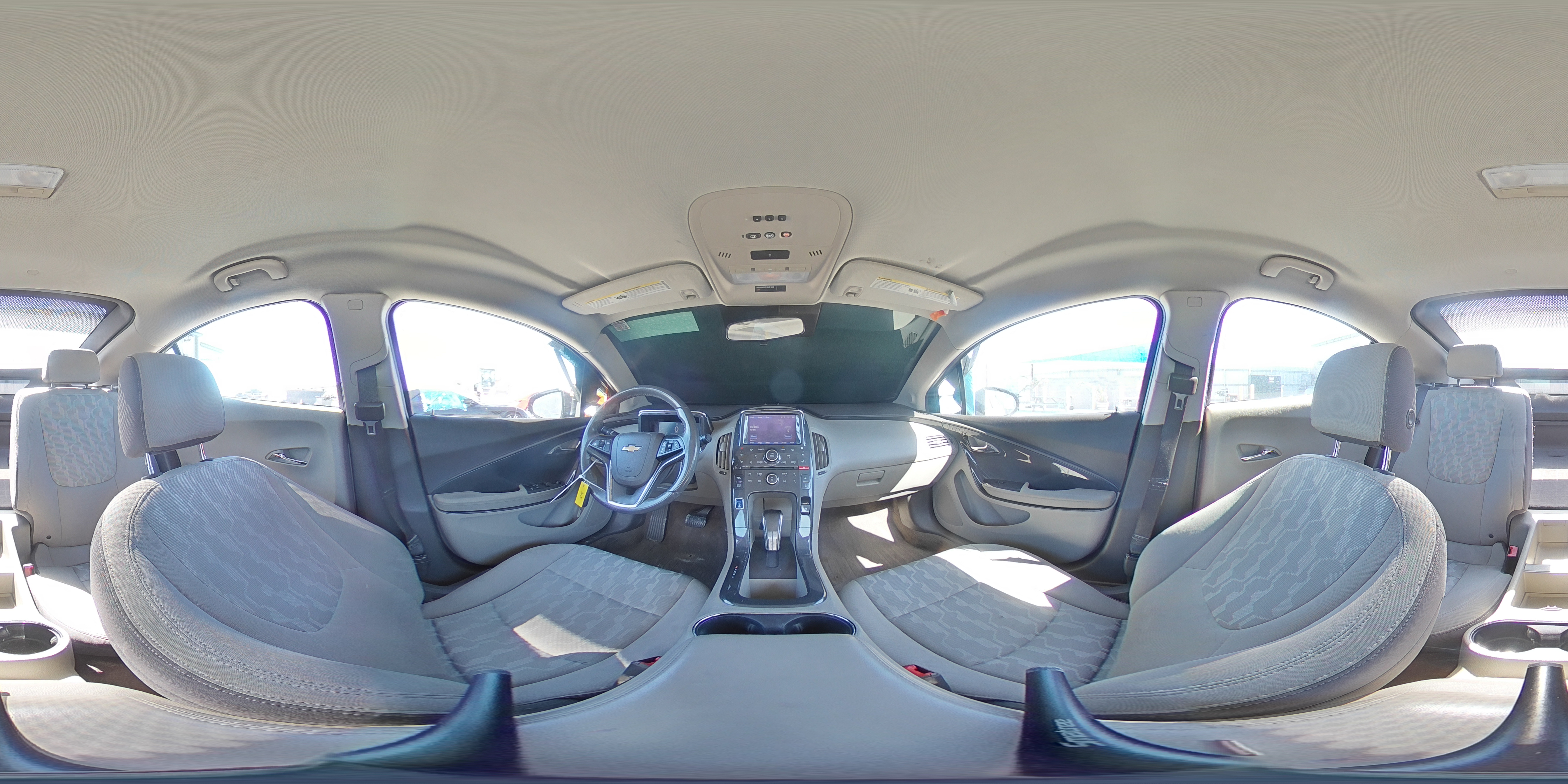 2013 Chevrolet Volt - Image 14