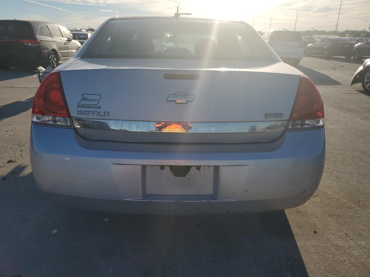 2010 Chevrolet Impala - Image 6