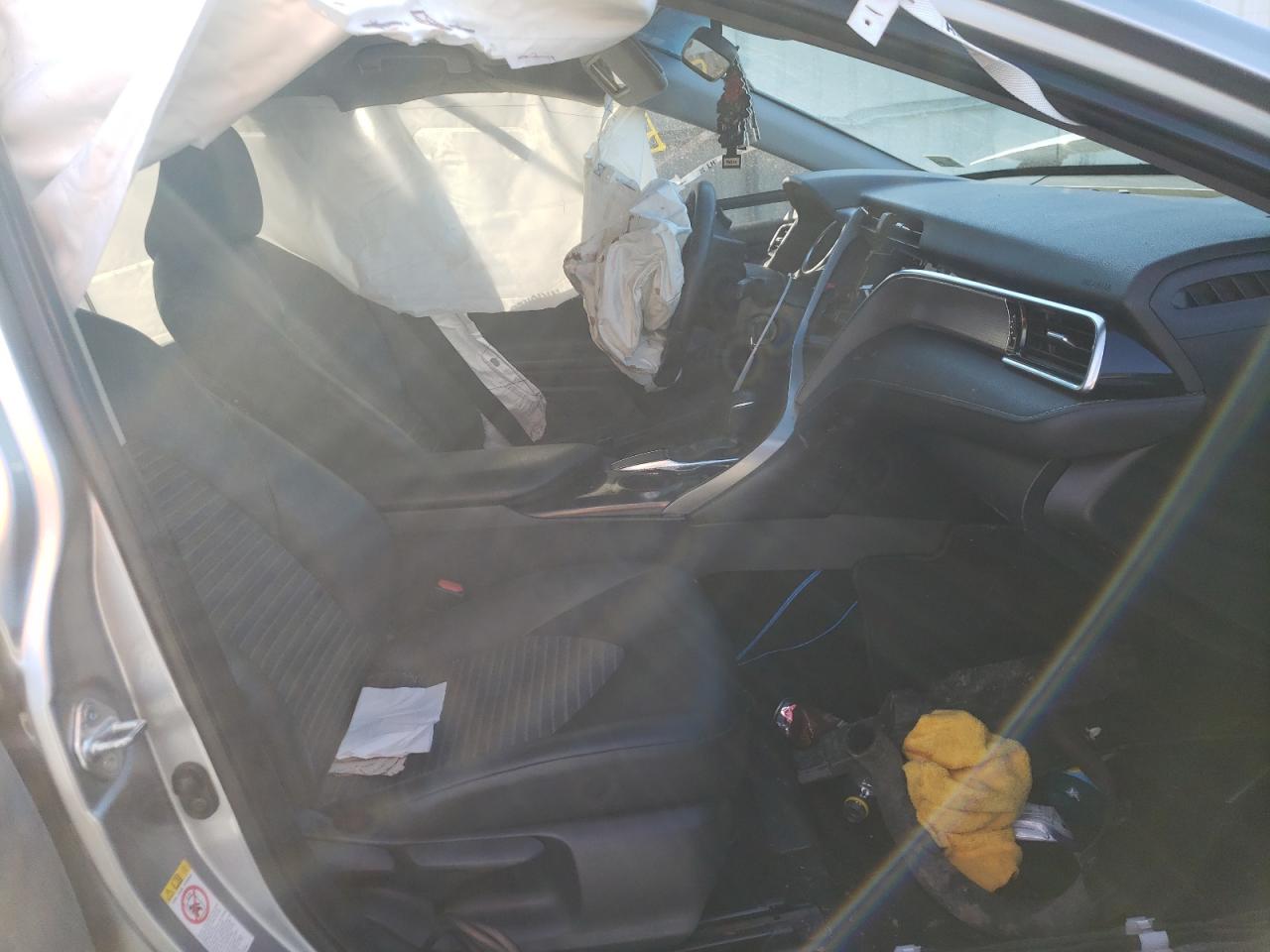 2018 Toyota Camry - Image 7
