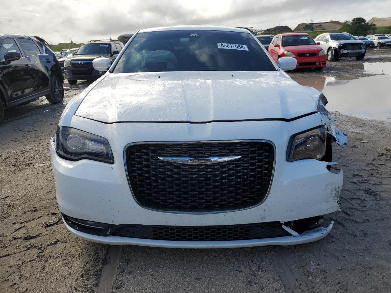 VIN 2C3CCABT6GH117917 2016 CHRYSLER 300 no.5