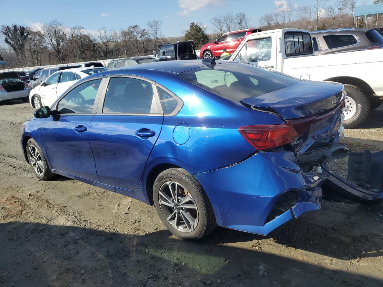 2022 Kia Forte - Image 2