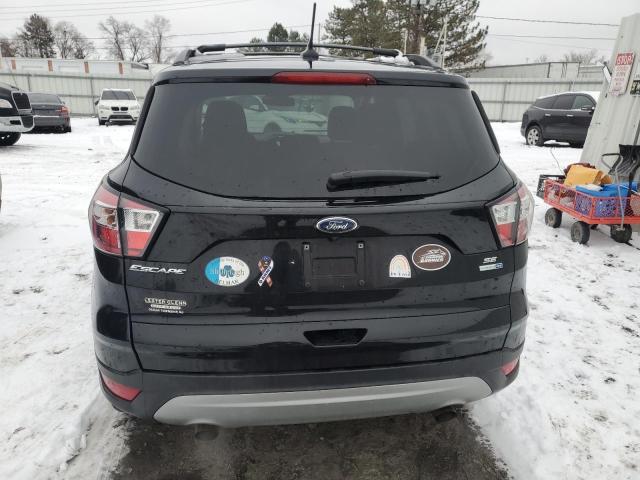  FORD ESCAPE 2018 Czarny