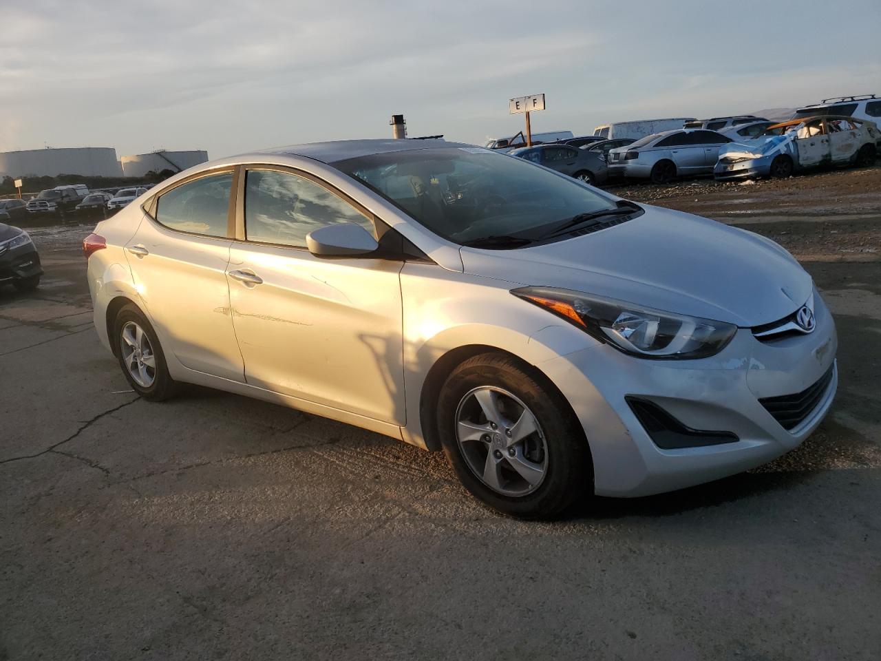 VIN 5NPDH4AE9EH495479 2014 HYUNDAI ELANTRA no.4