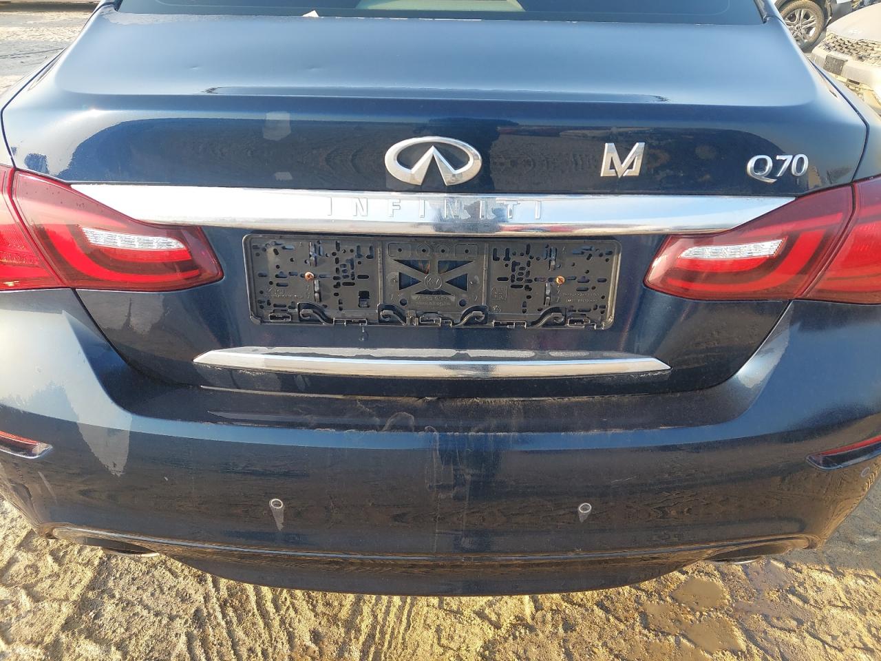 JNKBY1AP2JM370152 - 2018 INFINITI Q70 - #86225864