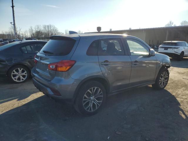  MITSUBISHI OUTLANDER 2019 Srebrny