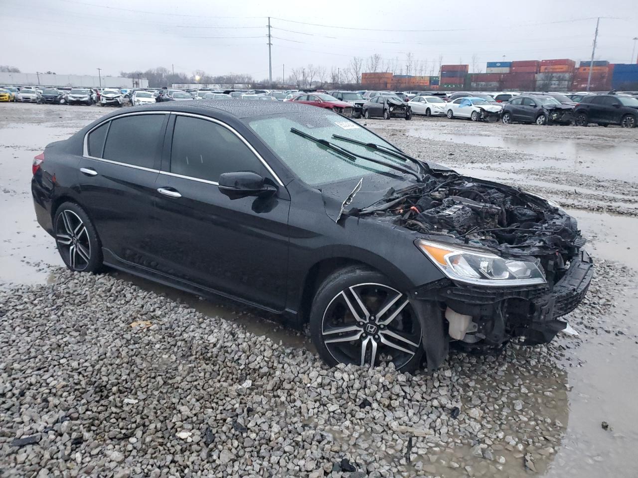 VIN JHMCR6F55HC014896 2017 HONDA ACCORD no.4