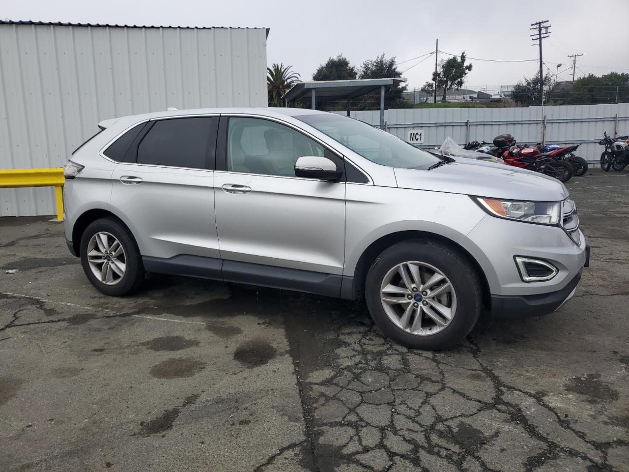 VIN 2FMPK3J80JBB75844 2018 FORD EDGE no.4