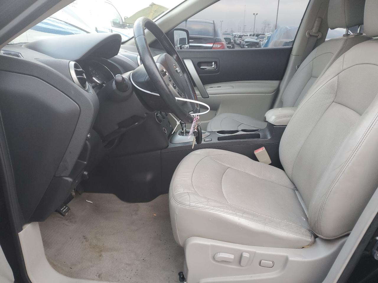 2011 Nissan Rogue - Image 7