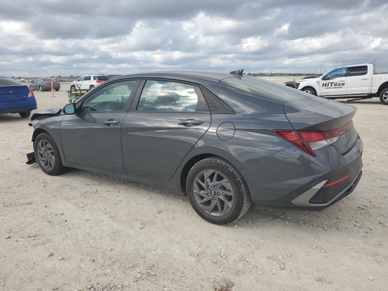 2024 Hyundai Elantra - Image 2