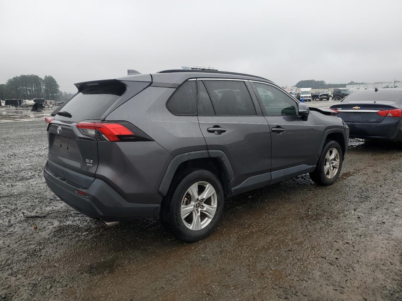 2021 Toyota RAV 4 - Image 3
