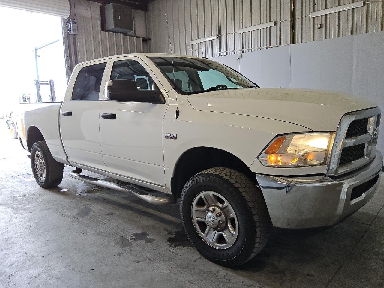 2016 RAM 2500 - Image 4